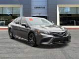 Used 2021 Toyota Camry SE image 3