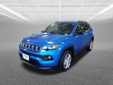 Used 2024 Jeep Compass Latitude image 2