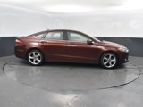 Used 2016 Ford Fusion SE image 4