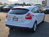 Used 2013 Ford Focus SE w/ SE Winter Pkg image 3