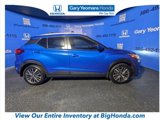 Used 2022 Nissan Kicks SV image 2