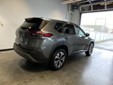 Used 2023 Nissan Rogue SV image 3