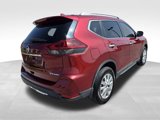 Used 2019 Nissan Rogue SV image 3