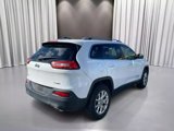 Used 2016 Jeep Cherokee Latitude w/ Comfort/Convenience Group image 5