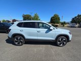 New 2025 Volkswagen Taos SE image 3