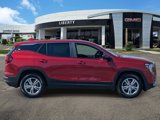 Used 2024 GMC Terrain SLE image 2