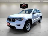 Used 2017 Jeep Grand Cherokee Laredo w/ Quick Order Package 23E image 3