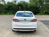 Used 2017 Ford Fusion SE image 3