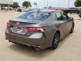 Used 2023 Toyota Camry SE image 4