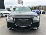 Used 2018 Chrysler 300 Limited image 2