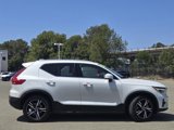 Certified 2023 Volvo XC40 B4 Plus image 3