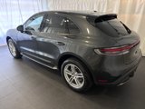 Certified 2022 Porsche Macan image 3