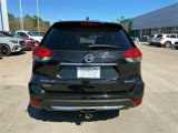 Used 2019 Nissan Rogue SV w/ Premium Package image 4