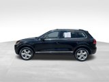 Used 2014 Volkswagen Touareg VR6 image 4