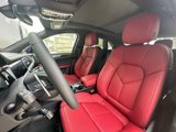 Certified 2025 Porsche Macan image 5