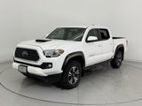 Used 2018 Toyota Tacoma TRD Sport image 3
