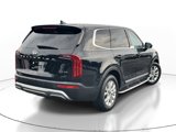 Used 2021 Kia Telluride LX image 3