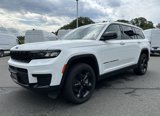 Used 2023 Jeep Grand Cherokee L Laredo image 3