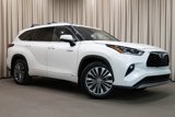Used 2020 Toyota Highlander Limited Platinum image 2