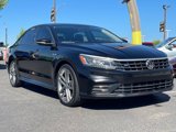 Used 2018 Volkswagen Passat 2.0T R-Line w/ R-Line Lighting Package image 2