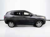 Used 2022 Jeep Compass Latitude w/ Convenience Group image 4