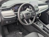 New 2025 Jeep Compass Limited image 2