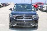 Certified 2022 Volkswagen Taos SE image 2