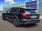 Used 2022 Volvo V60 T5 Cross Country w/ Advanced Package image 5