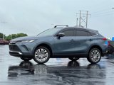 Used 2021 Toyota Venza XLE image 2