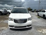 Used 2013 Chrysler Town & Country Touring image 6