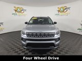 Used 2022 Jeep Compass Latitude image 3