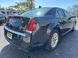 Used 2017 Chrysler 300 C image 5