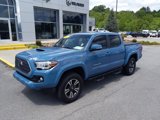 Used 2019 Toyota Tacoma TRD Sport image 2