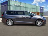 Used 2023 Chrysler Voyager LX image 2