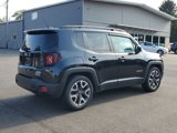 Used 2017 Jeep Renegade Latitude image 3