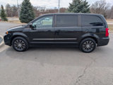 Used 2014 Chrysler Town & Country S image 6