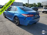 Used 2020 Toyota Camry SE image 3