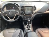 Used 2018 Jeep Cherokee Limited image 3