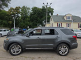 Used 2017 Ford Explorer XLT w/ Equipment Group 202A image 6