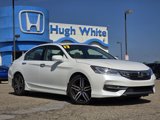 Used 2017 Honda Accord Touring image 2