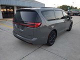 New 2025 Chrysler Pacifica Limited image 5