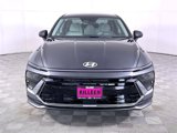Used 2025 Hyundai Sonata SE image 2