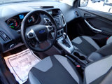 Used 2012 Ford Focus SE w/ SE Sport Pkg image 5