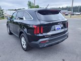 Used 2023 Kia Sorento LX image 5