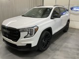 Used 2023 GMC Terrain SLE w/ Driver Convenience Package image 3