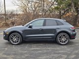 Certified 2024 Porsche Macan image 2