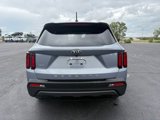 Used 2021 Kia Sorento LX image 5