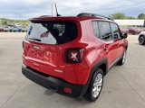 Used 2018 Jeep Renegade Latitude w/ Cold Weather Group image 5