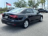 Used 2016 Volkswagen Jetta SE image 4