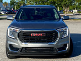 Used 2023 GMC Terrain SLE w/ Driver Convenience Package image 2